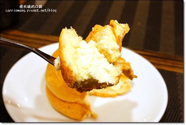 【台中日式餐廳】Huku幸福食尚創作料理。海鮮牛肉丼超澎派，吃了果真會幸福… @飛天璇的口袋