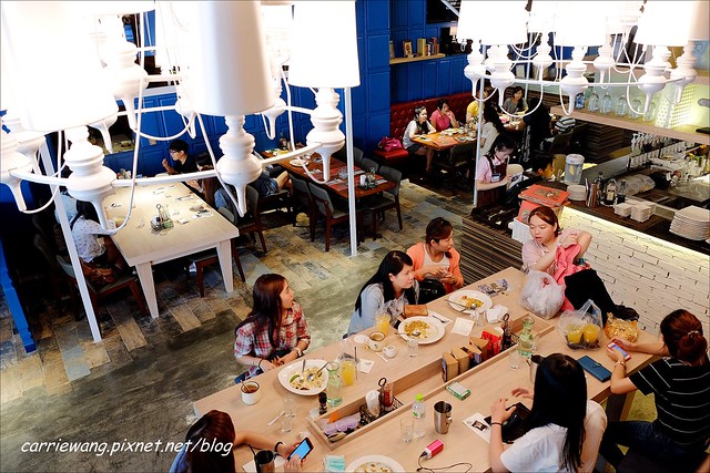 貳樓餐廳台中店：餐點份量大選擇性多，還可以把危機化成轉機 @飛天璇的口袋
