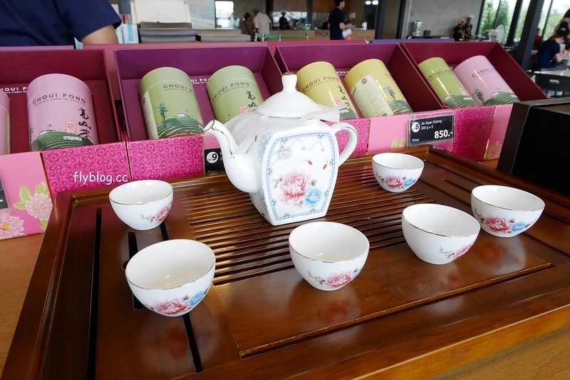 泰國清萊｜翠峰茶園 Chui Fong Tea Farm｜泰緬邊境最大的茶園，IG打卡超熱門景點，每日現做抹茶蛋糕必吃 @飛天璇的口袋