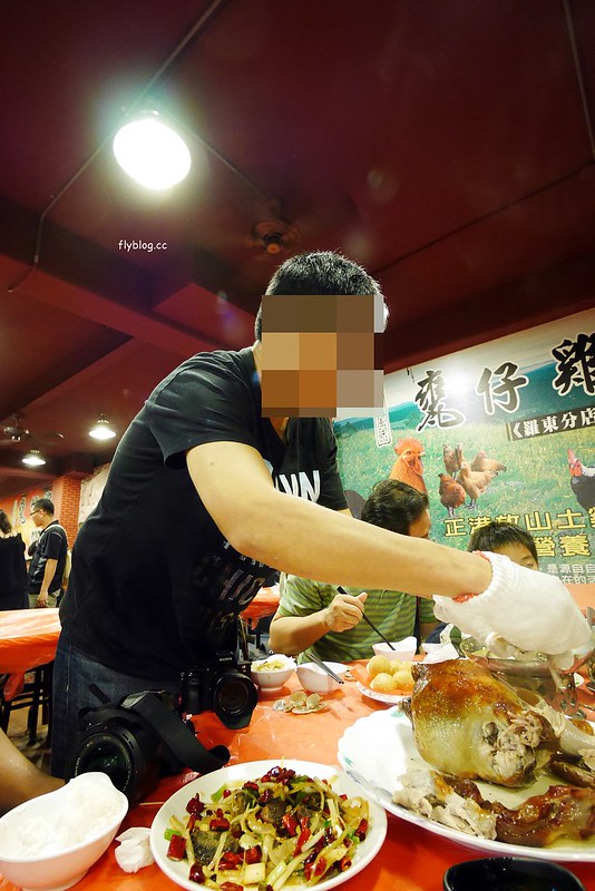 甕老大甕窯雞｜到宜蘭就是要吃道地的台灣小吃，餐點選擇性多而且味道也不錯，多人聚餐的好選擇 @飛天璇的口袋