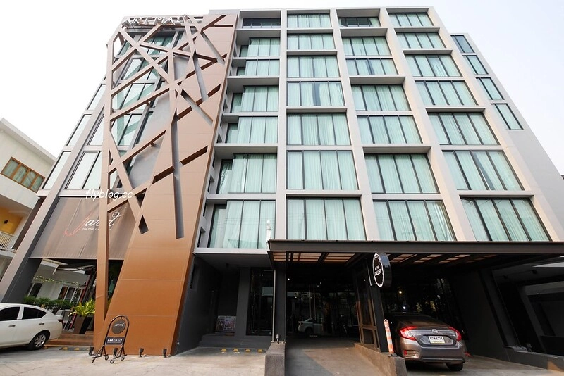 泰國清邁｜清邁尼曼藝術畫廊飯店 Art Mai Gallery Nimman Hotel，以當代藝術為主題的超棒飯店，距離尼曼Maya百貨步行5分鐘 @飛天璇的口袋