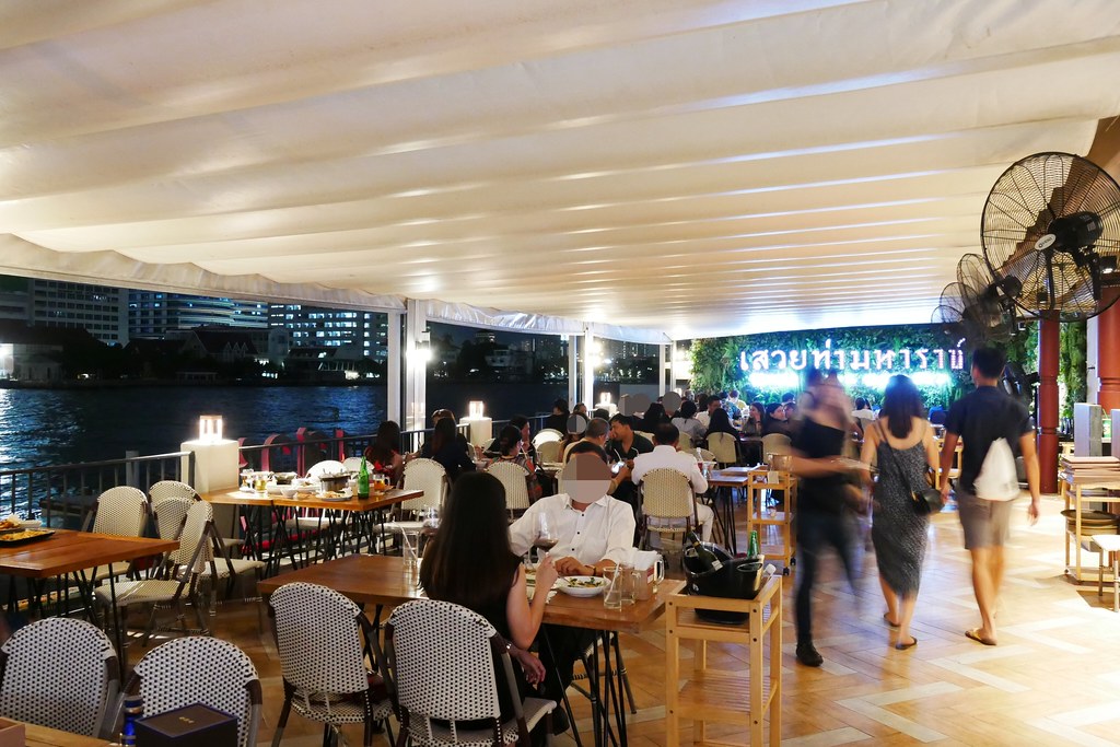 泰國曼谷｜Savoey Thai Restaurant@Maharaj上味泰餐館｜在瑪哈拉碼頭上品嚐泰式美味，欣賞昭披耶河落日美景，還可以逛逛文青小市集 @飛天璇的口袋