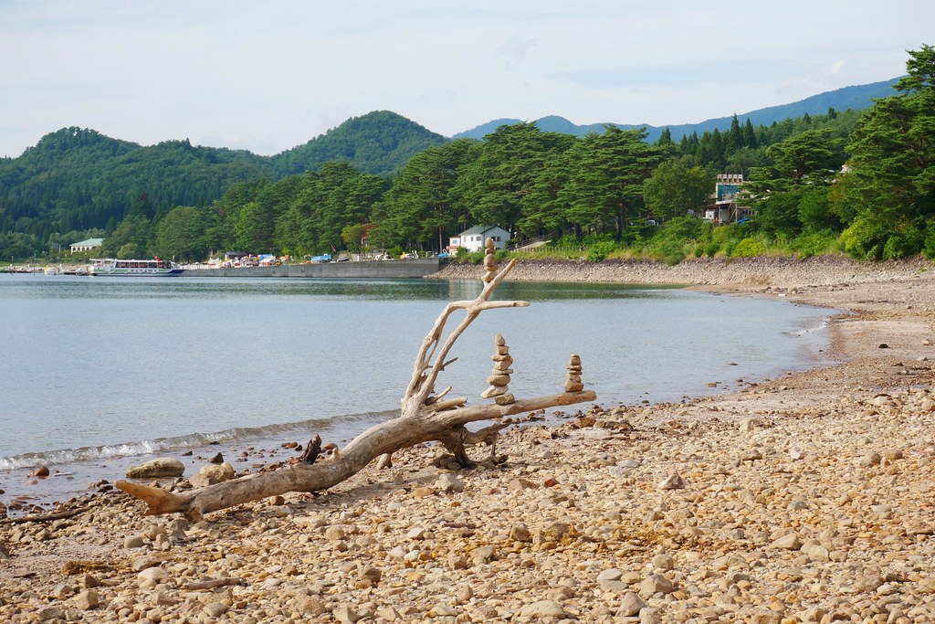 日本秋田｜田澤湖SUP立槳體驗｜用最夯的方法玩日本最深的田澤湖 @飛天璇的口袋