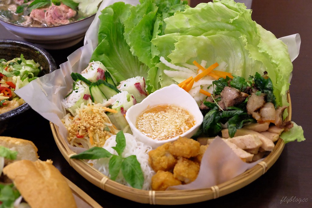 越好吃越南料理店｜Google評價4.3顆星，大里人氣越南料理店 @飛天璇的口袋