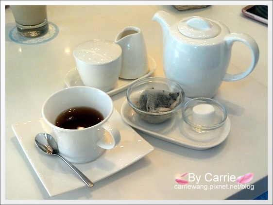 【台中義大利麵】Dazzling café．Sky(四店)．正宗蜜糖吐司最好吃@台中新光三越4F @飛天璇的口袋