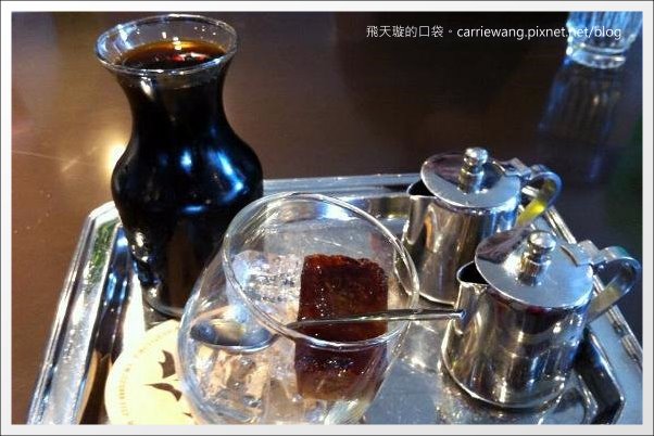 咖啡弄 Coffee Alley｜台北東區最熱門鬆餅排隊名店 @飛天璇的口袋