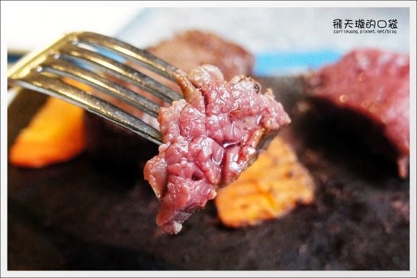 【台中美食推薦】凱恩斯岩燒餐廳@崇德店。體驗400℃的澳洲熱情 @飛天璇的口袋