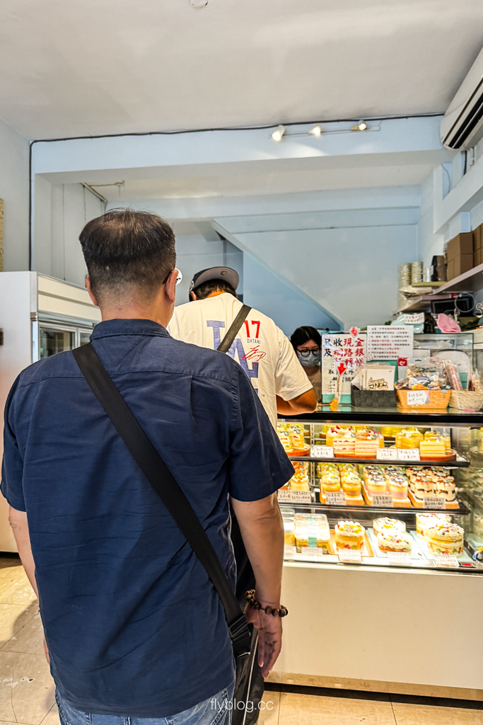 台中西區|兔子洞甜點工作室.美術館商圈療癒系甜點,蛋糕櫃滿滿夢幻選擇 @飛天璇的口袋 台中西區|兔子洞甜點工作室.美術館商圈療癒系甜點,蛋糕櫃滿滿夢幻選擇 @飛天璇的口袋