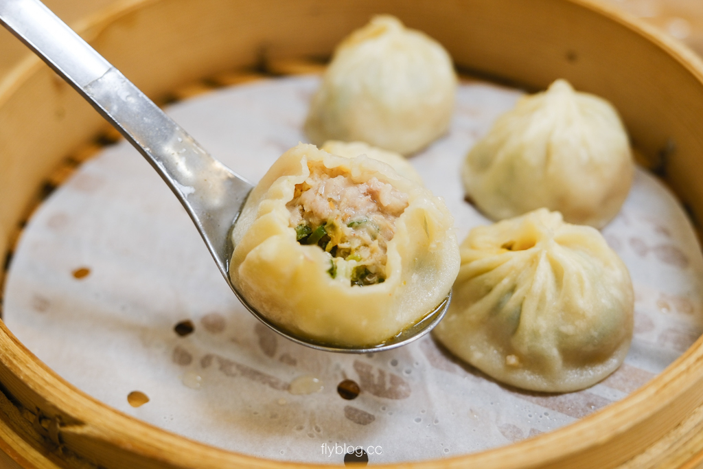 台中豐原|立麒鮮肉湯包.在地30年湯包老店,皮薄餡多又爆湯汁 @飛天璇的口袋 台中豐原|立麒鮮肉湯包.在地30年湯包老店,皮薄餡多又爆湯汁 @飛天璇的口袋