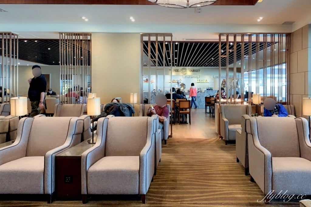 澳門路氹｜環亞機場貴賓室 Plaza Premium Lounge．澳門機場貴賓室，使用方式及餐點分享 @飛天璇的口袋