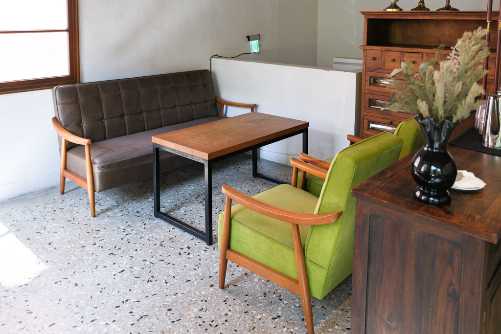 台中西區｜KOPHY coffee&philosophy．精明商圈不限時咖啡館，提供插座享受一個人的空間 @飛天璇的口袋