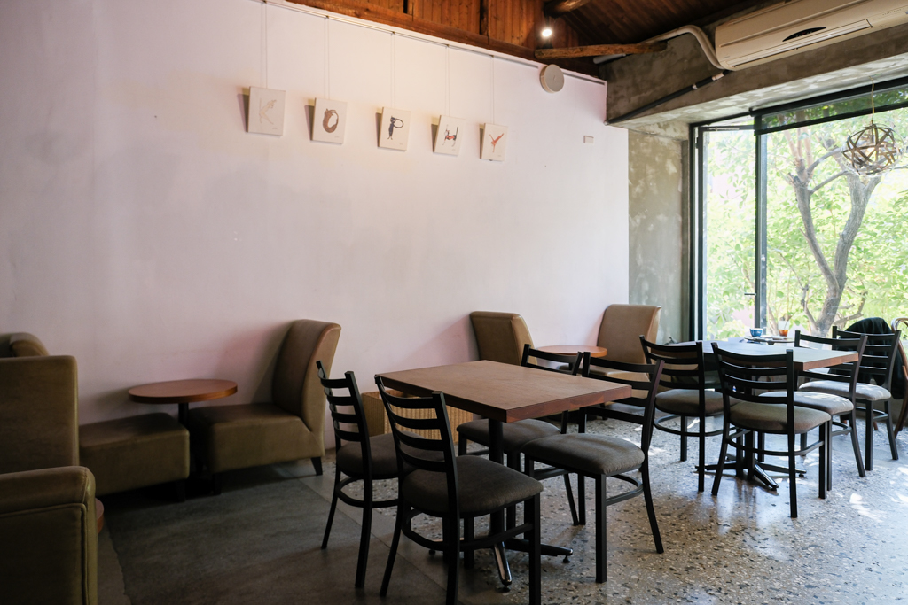 台中西區｜KOPHY coffee&philosophy．精明商圈不限時咖啡館，提供插座享受一個人的空間 @飛天璇的口袋