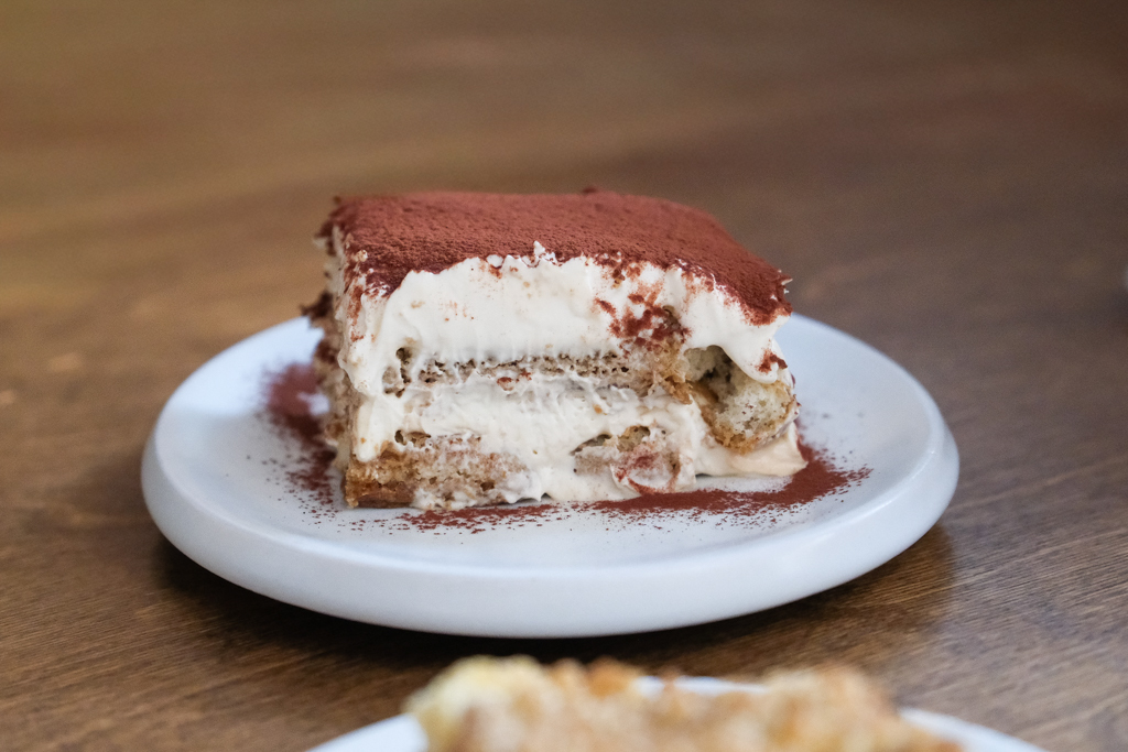 台中西區｜KOPHY coffee&philosophy．精明商圈不限時咖啡館，提供插座享受一個人的空間 @飛天璇的口袋