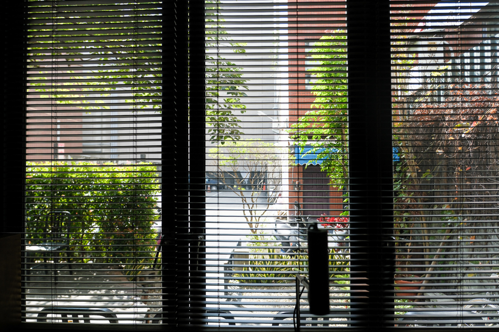 台中西區｜KOPHY coffee&philosophy．精明商圈不限時咖啡館，提供插座享受一個人的空間 @飛天璇的口袋