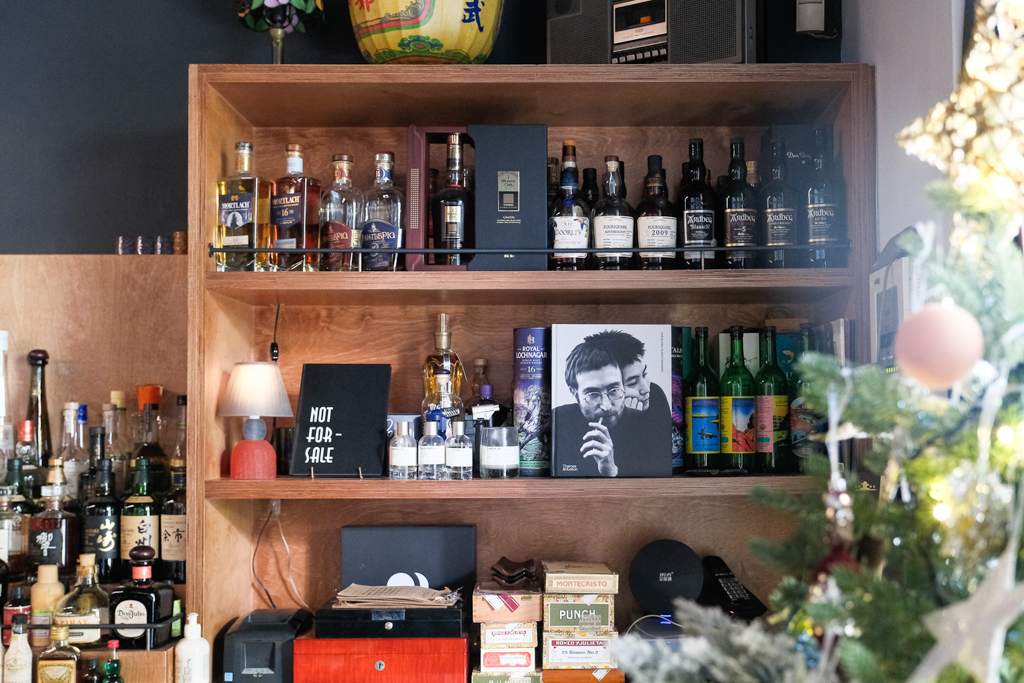 台中西區｜KOPHY coffee&philosophy．精明商圈不限時咖啡館，提供插座享受一個人的空間 @飛天璇的口袋