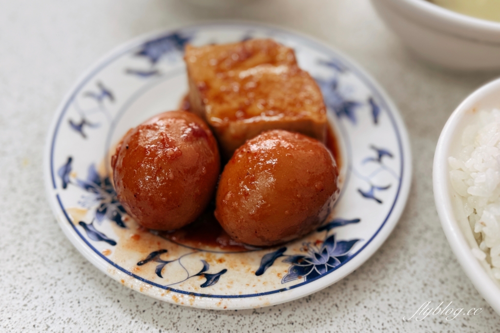 台中北區｜東興市魯肉義．台中爌肉飯名店之一，營業到早上4點台中宵夜推薦 @飛天璇的口袋