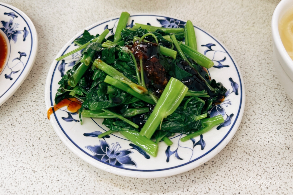 台中北區｜東興市魯肉義．台中爌肉飯名店之一，營業到早上4點台中宵夜推薦 @飛天璇的口袋