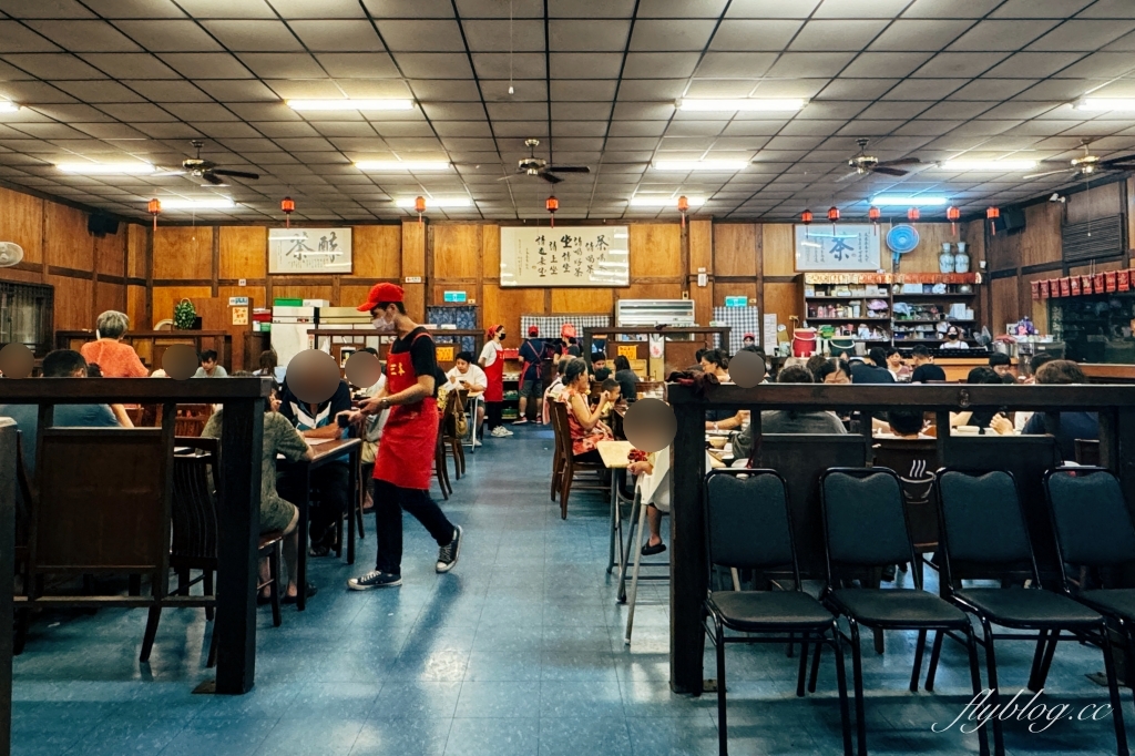 台中北屯｜三本茶藝館．在古厝裡吃飯的感覺，爬完大坑步道吃美食 @飛天璇的口袋