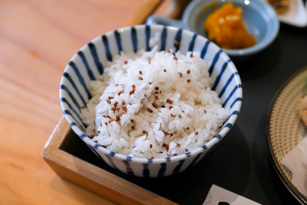 台中西區|小野食堂.精明商圈日式定食餐廳,根本一秒到日本的感覺 @飛天璇的口袋 台中西區|小野食堂.精明商圈日式定食餐廳,根本一秒到日本的感覺 @飛天璇的口袋