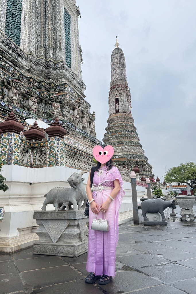 泰國曼谷｜Savoey Thai Restaurant Maharaj 上味泰餐館．瑪哈拉碼頭欣賞昭披耶河美景，穿泰服用餐打9折 @飛天璇的口袋