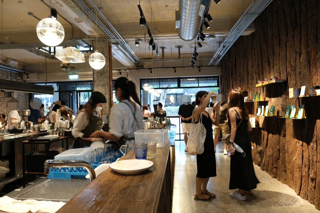 興波咖啡 Simple Kaffa｜亞洲最佳50咖啡館第一名，世界咖啡大師賽冠軍名店 @飛天璇的口袋