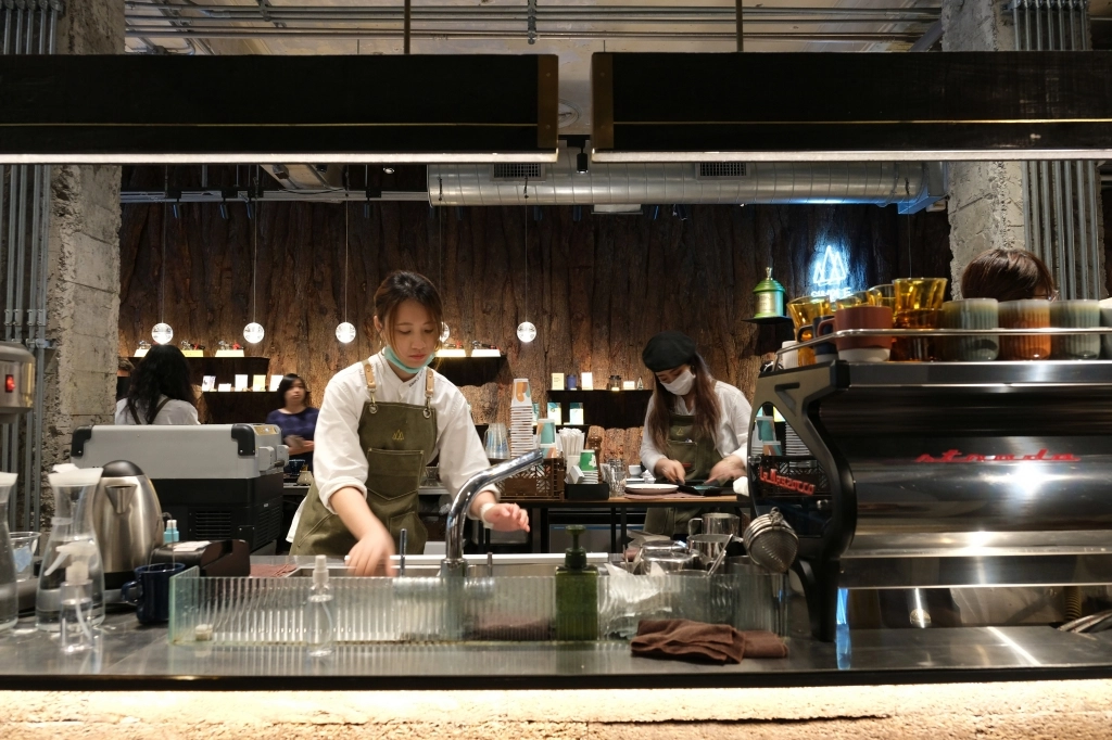 台北中正｜興波咖啡 Simple Kaffa，亞洲最佳50咖啡館第一名，世界咖啡大師賽冠軍名店 @飛天璇的口袋