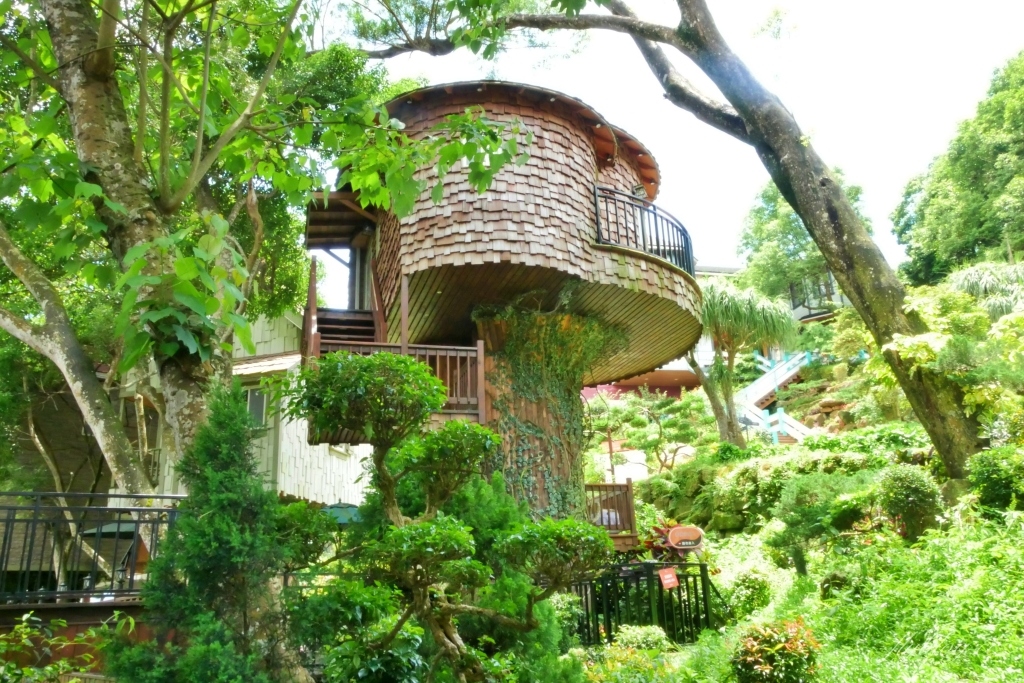 蘇維拉莊園｜蘑菇精靈樹屋、75公尺長森林溜滑梯、瀑布雨林咖啡屋 @飛天璇的口袋