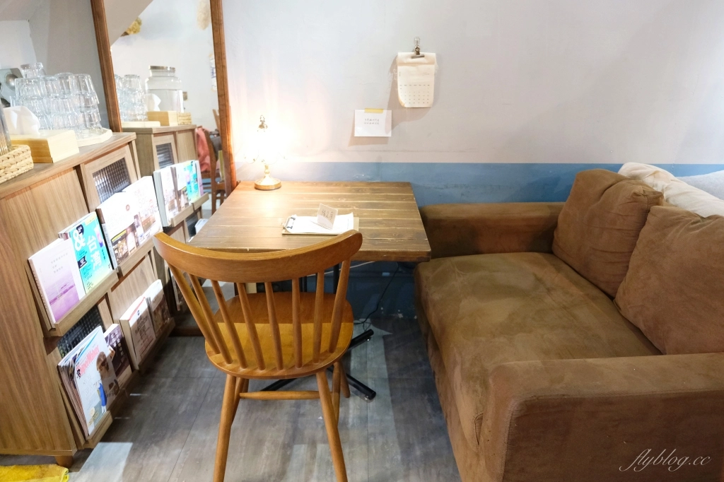 【台北中山】 疍宅Egghost：隱藏巷弄裡的老宅咖啡館，甜點和飲料都很有溫度 @飛天璇的口袋
