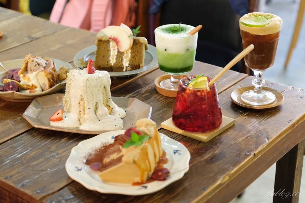 【台北中山】 疍宅Egghost：隱藏巷弄裡的老宅咖啡館，甜點和飲料都很有溫度 @飛天璇的口袋