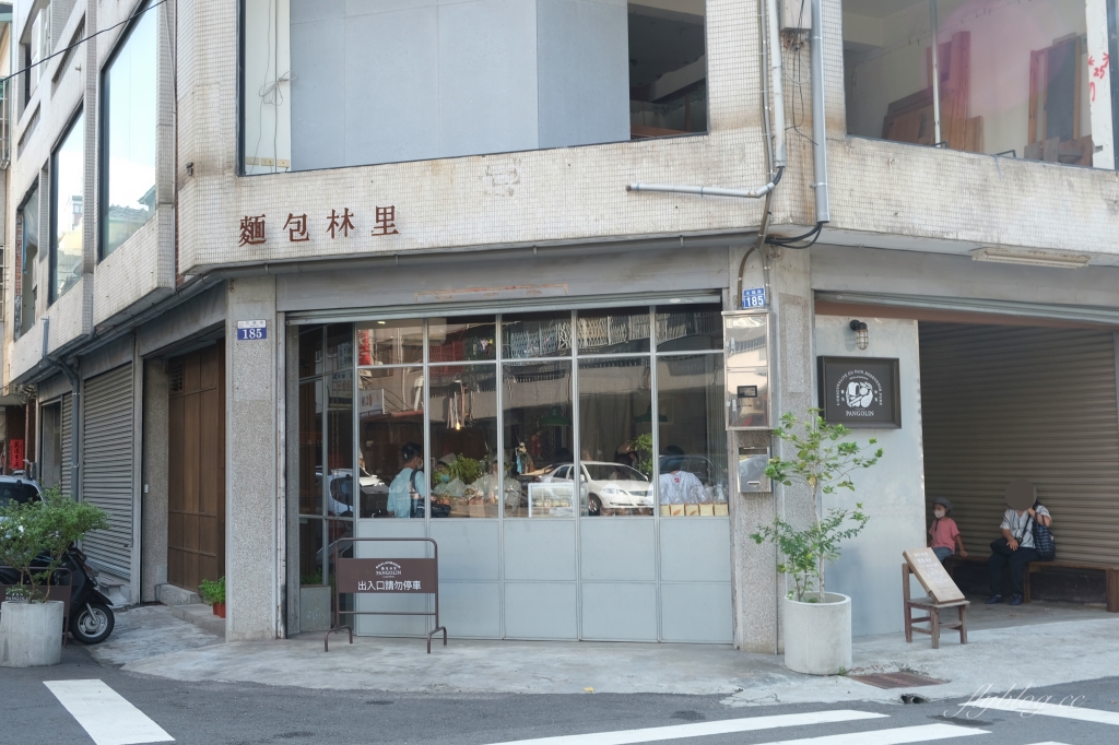 台中南屯｜麵包林里，一個禮拜只賣四天，IG超人氣麵包店 @飛天璇的口袋