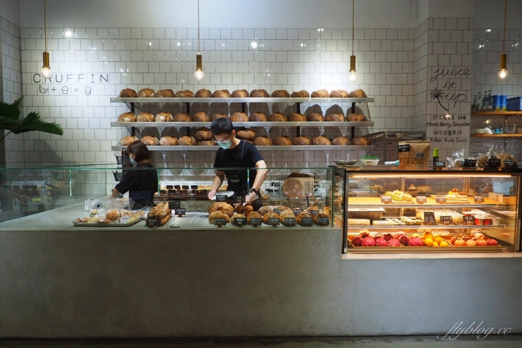 【台中西屯】多爾法式烘焙：台中七期漂亮有質感的麵包店，早午餐和肉桂捲都推薦 @飛天璇的口袋