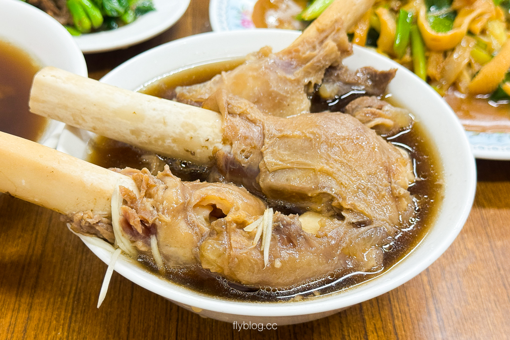 台中霧峰｜員園美食館老牌羊肉．霧峰老牌羊肉爐，必吃嫩Q羊肉鮮甜湯頭，還有隱藏版小吃！ @飛天璇的口袋