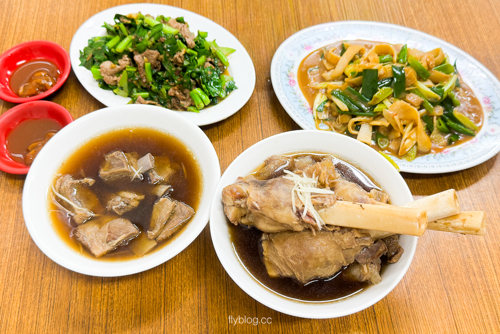 台中霧峰｜員園美食館老牌羊肉．霧峰老牌羊肉爐，必吃嫩Q羊肉鮮甜湯頭，還有隱藏版小吃！ @飛天璇的口袋