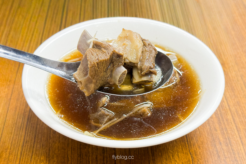 台中霧峰｜員園美食館老牌羊肉．霧峰老牌羊肉爐，必吃嫩Q羊肉鮮甜湯頭，還有隱藏版小吃！ @飛天璇的口袋