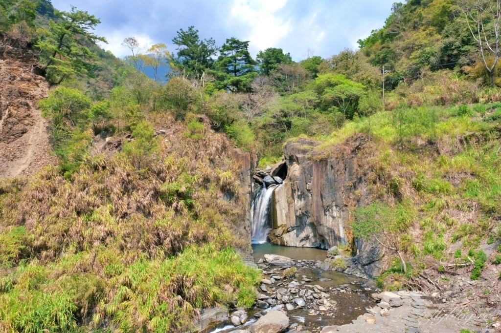 南投仁愛夢谷瀑布｜步行5分鐘欣賞自然美景，15公尺高的懸谷式瀑布 @飛天璇的口袋