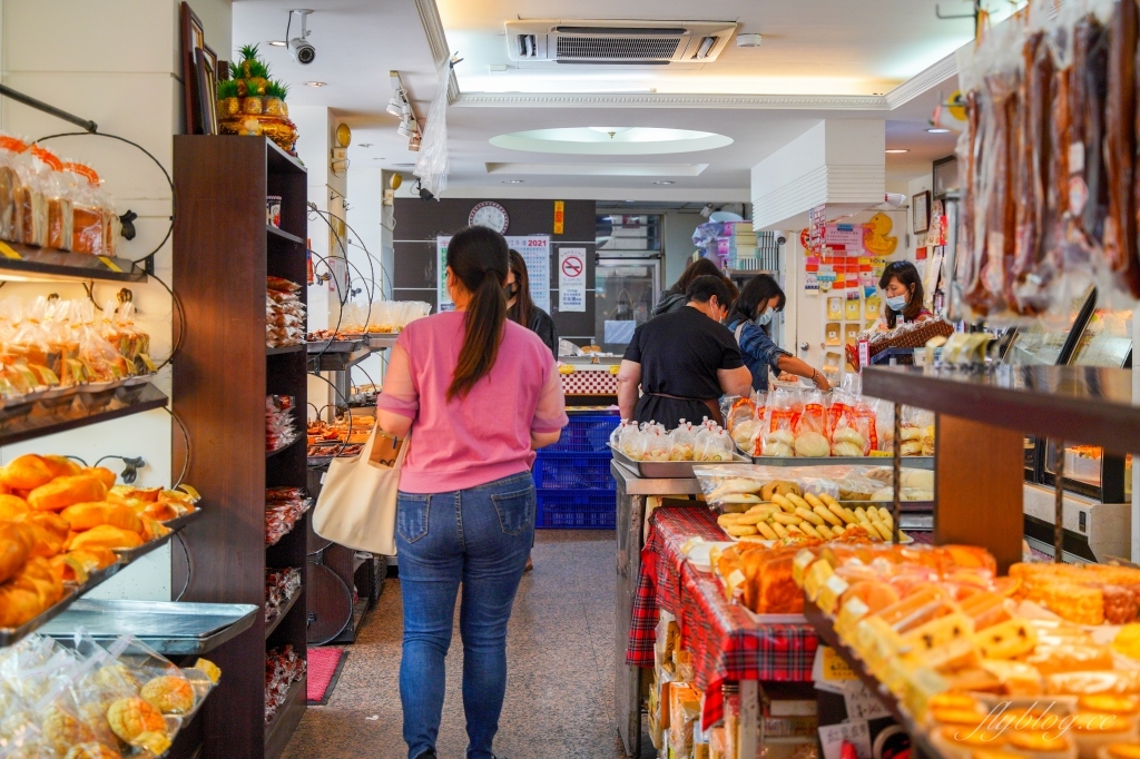 新竹東區｜新美乃斯食品行｜被麵包店耽誤的滷味行，菠蘿麵包也是推薦必買 @飛天璇的口袋