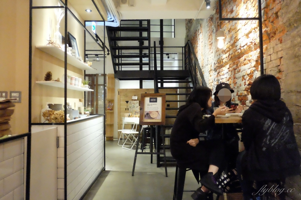 台北中正｜Heritage Bakery &#038; Cafe．台北超人氣肉桂捲店，台北車站文青咖啡館 @飛天璇的口袋