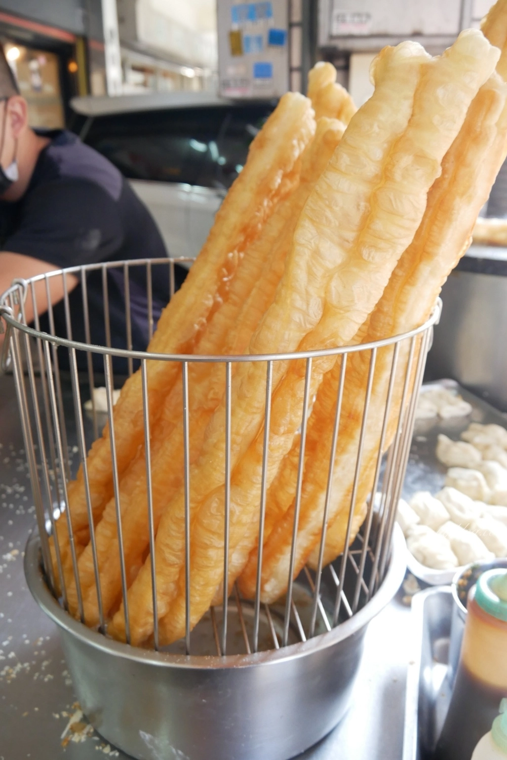 巨人傳統早餐｜台中巨人燒餅真的超好吃，完全顛覆我對燒餅的印象 @飛天璇的口袋