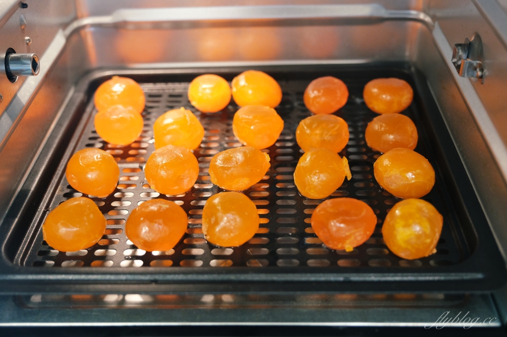 【食譜分享】蛋黃酥食譜做法，中秋節搶破頭的蛋黃酥，氣炸烤箱做第一次就成功 @飛天璇的口袋