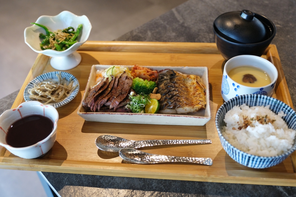 台中西屯｜貓吃魚日式料理食堂．隱密又低調的日本料理店，網路評價高餐點也不錯 @飛天璇的口袋