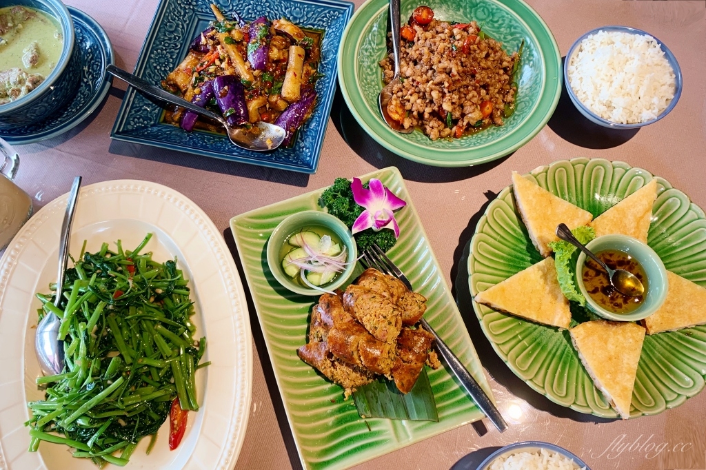 湄南河泰式庭園餐廳｜浪漫的庭園用餐空間，台中米其林餐盤推薦泰式餐廳 @飛天璇的口袋