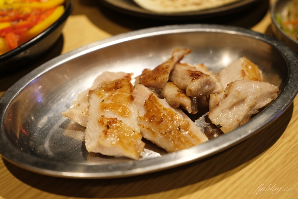 【台中西區】蔡家韓國烤肉專門店，正宗極厚三層五花肉，還有專人全程代烤 @飛天璇的口袋