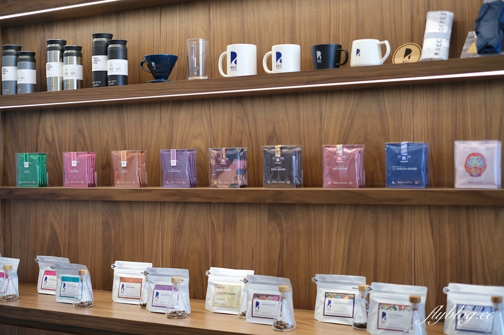 【台中北屯】REC COFFEE Taiwan~來自日本福岡的「REC COFFEE崇德店」，以日本禪意為主題 @飛天璇的口袋