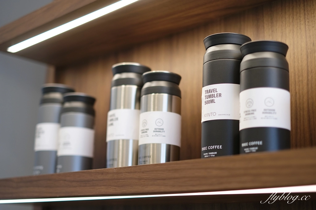 REC COFFEE Taiwan崇德店｜來自日本福岡的咖啡館，以日本禪意為主題 @飛天璇的口袋