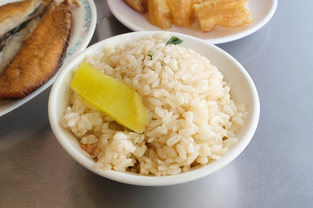 阿堂鹹粥｜一碗漲到260元的台南阿堂鹹粥，台南人說是觀光客在吃的 @飛天璇的口袋