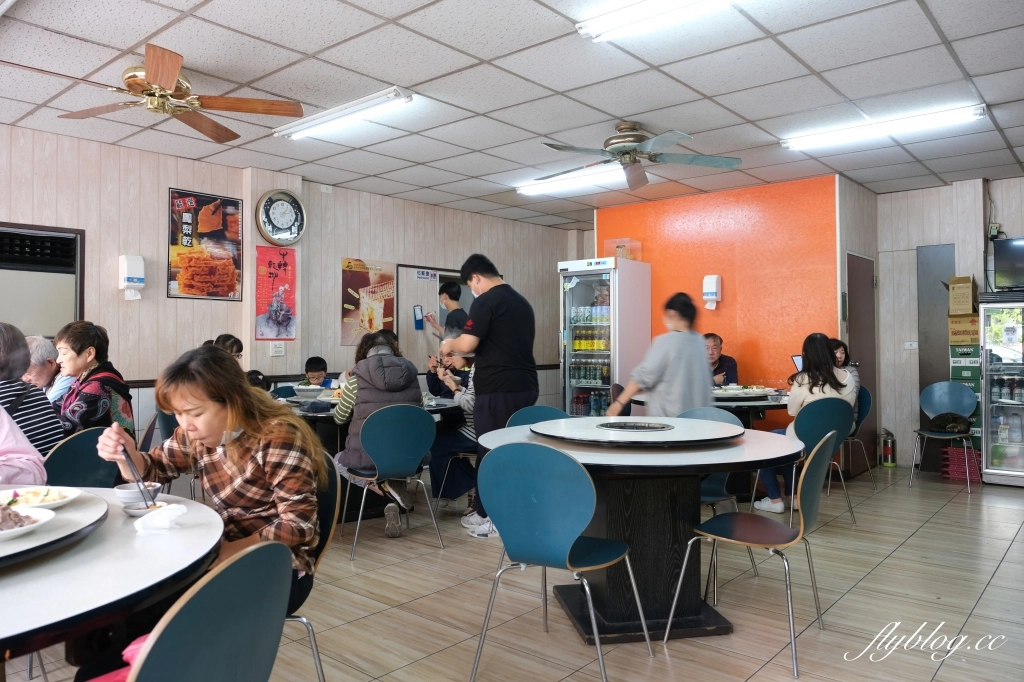 檳園食坊｜隱身在東勢山區的合菜餐廳，好多人開著名車專程來吃客家料理 @飛天璇的口袋