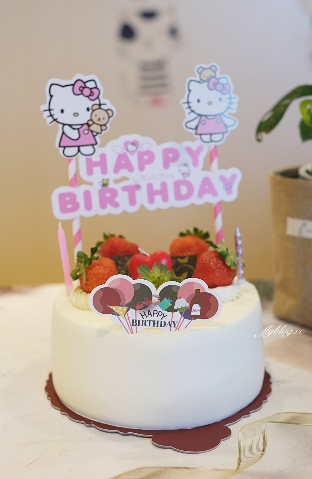 橫濱洋果子｜一期一會的草莓鮮奶油蛋糕，口感清軟細柔又好吃 @飛天璇的口袋