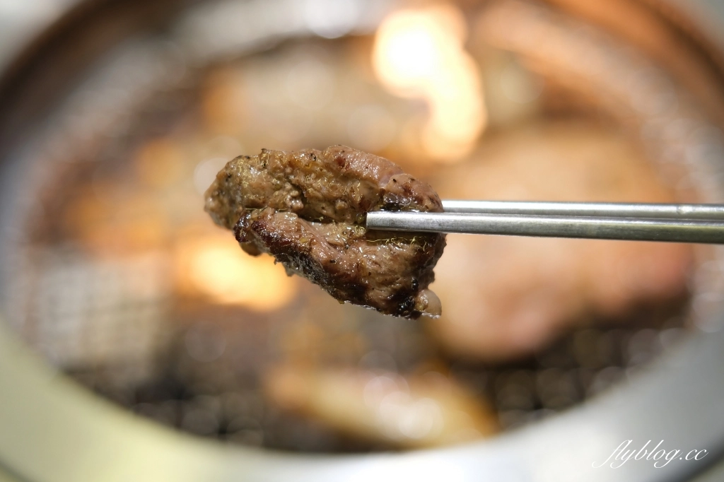 肉次方｜王品集團「肉次方」台中店，主打588以上燒肉吃到飽 @飛天璇的口袋