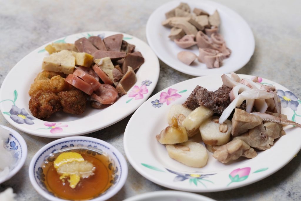 台北松山｜韓食堂한식당，台北必吃韓式料理，道地的韓國豬腳和水冷麵(附菜單) @飛天璇的口袋