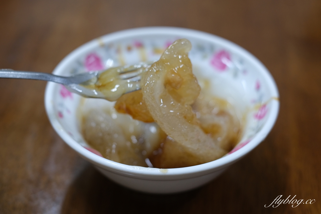 台中東勢｜崎頭肉丸筒仔米糕．東勢傳統小吃，品嚐古早味的陶瓷米糕 @飛天璇的口袋